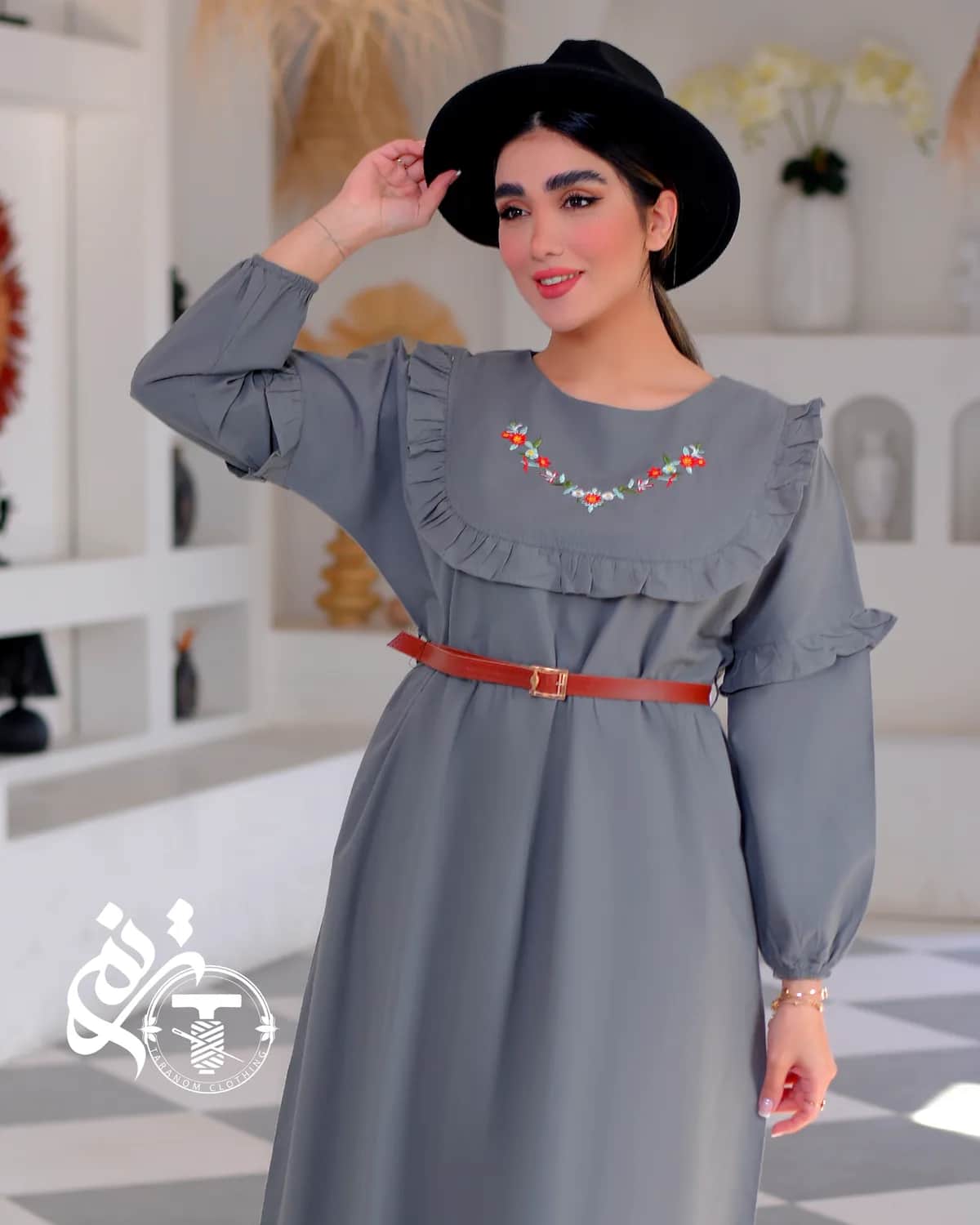 کفتان لینن مدل شهرزاد — رنگ ذغالی — لینن ۱۰۰٪ خنک و تنفس‌پذیر